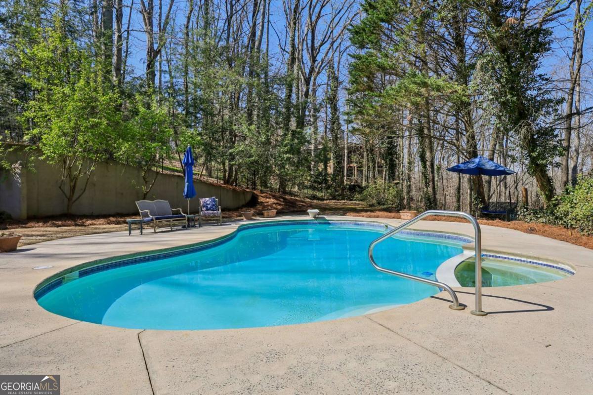 210 Willow Lake Cove Roswell GA 30075