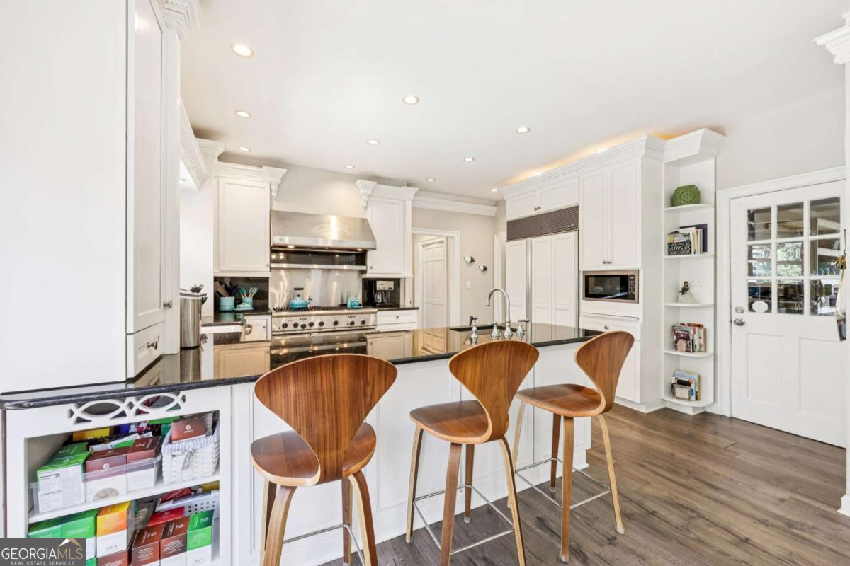 210 Willow Lake Cove Roswell GA 30075