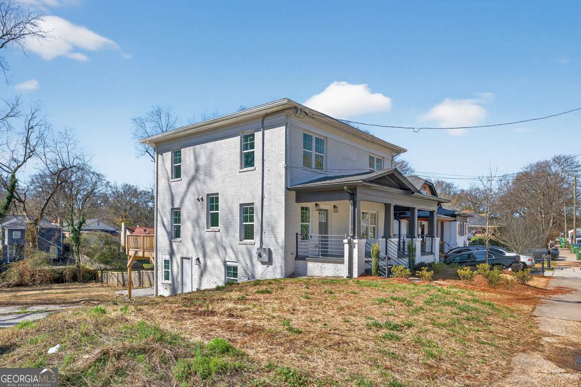 1046 Mayson Turner Road NW Atlanta GA 30314