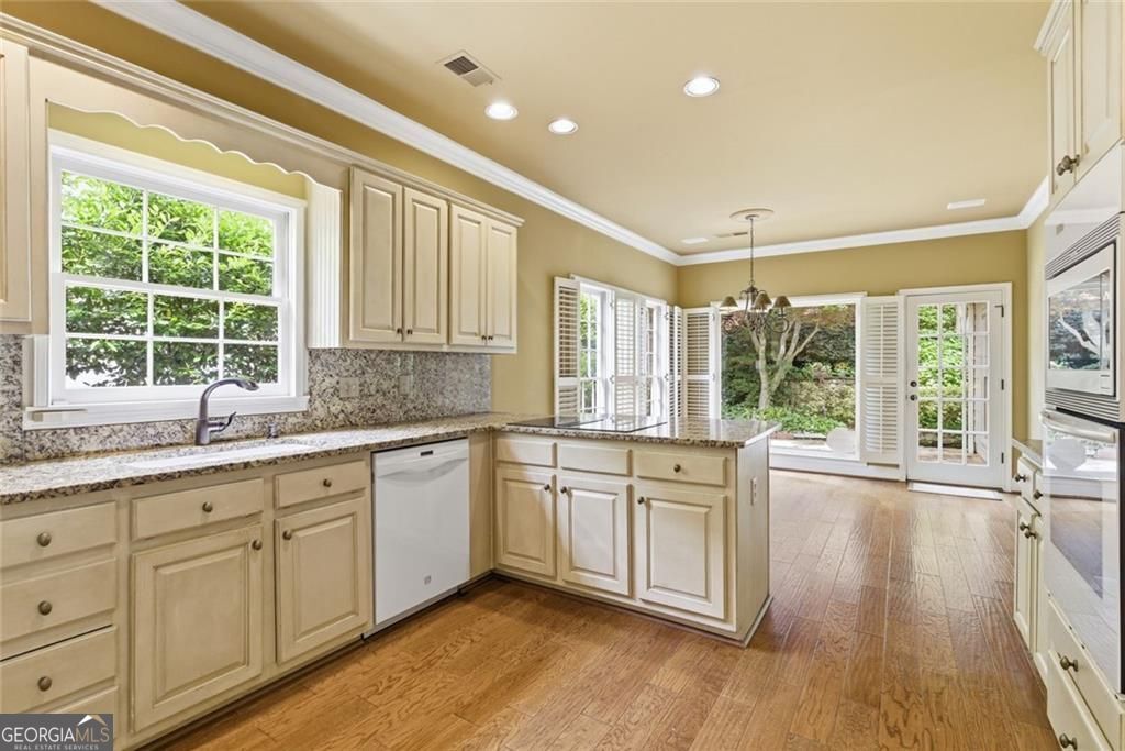 2570 Club Springs Drive Roswell GA 30076