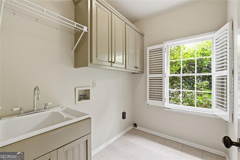 2570 Club Springs Drive Roswell GA 30076
