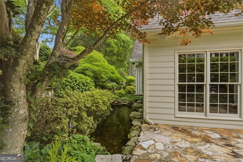 2570 Club Springs Drive Roswell GA 30076