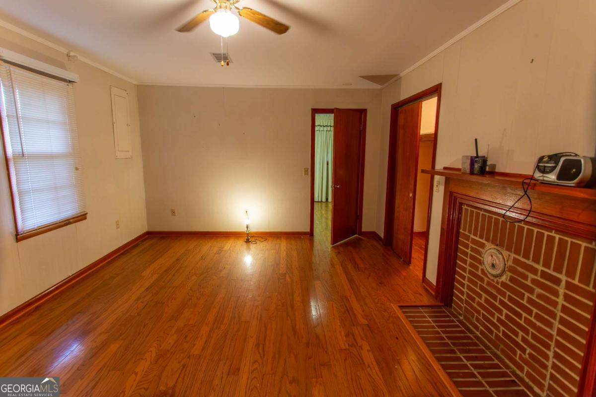 4360 E River Road Baxley GA 31513