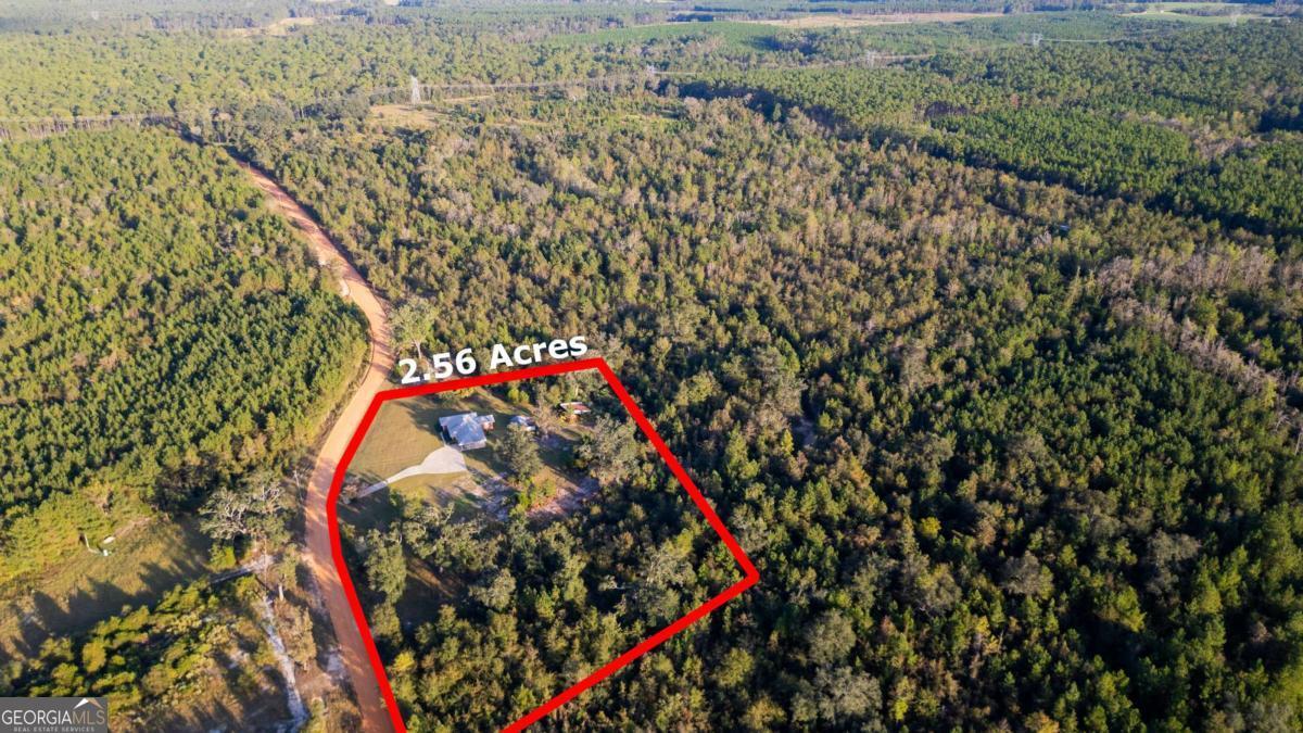 4360 E River Road Baxley GA 31513