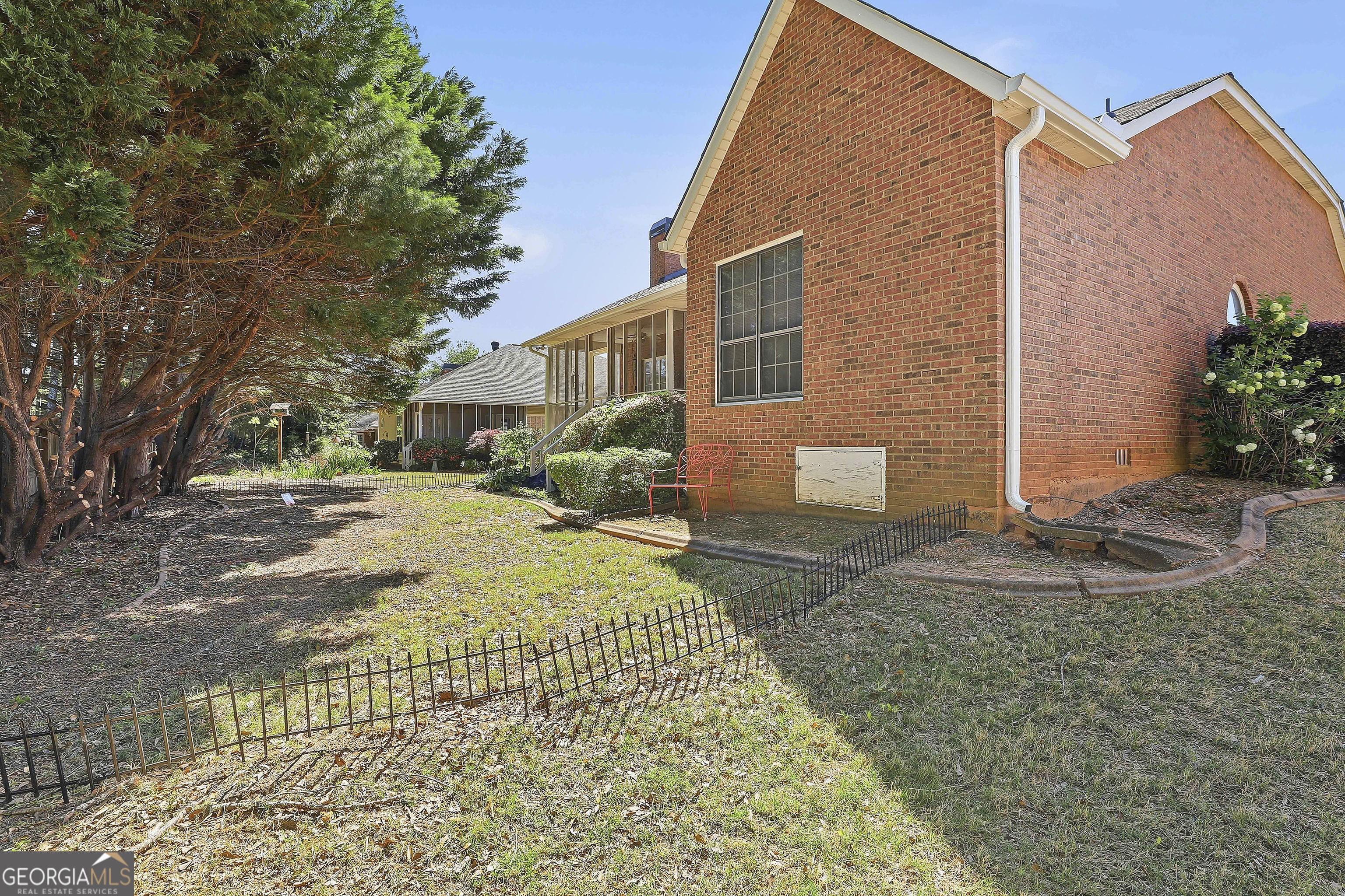 250 Brittany Chase Fayetteville GA 30214