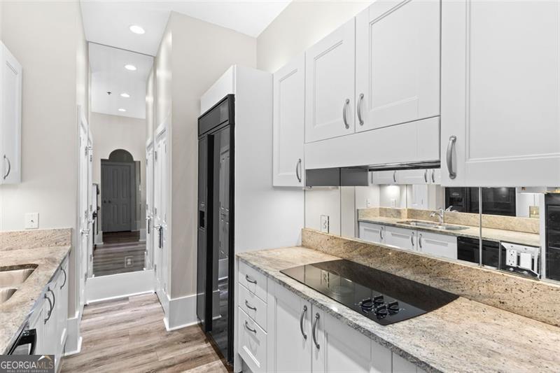 2881 Peachtree Road NE Atlanta GA 30305