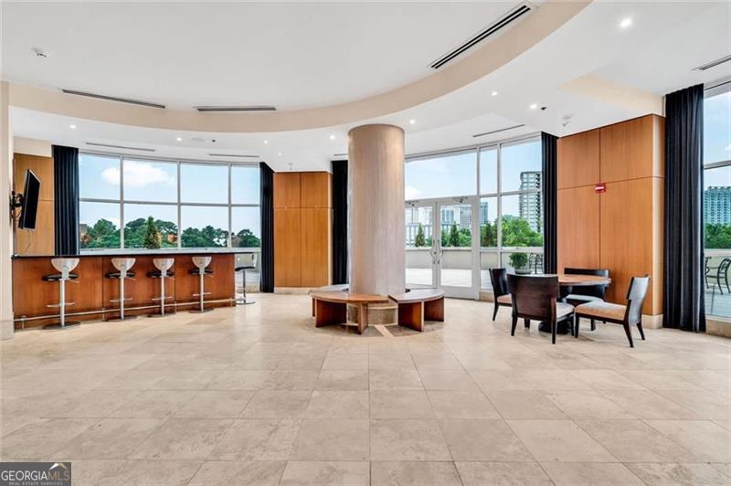 2881 Peachtree Road NE Atlanta GA 30305