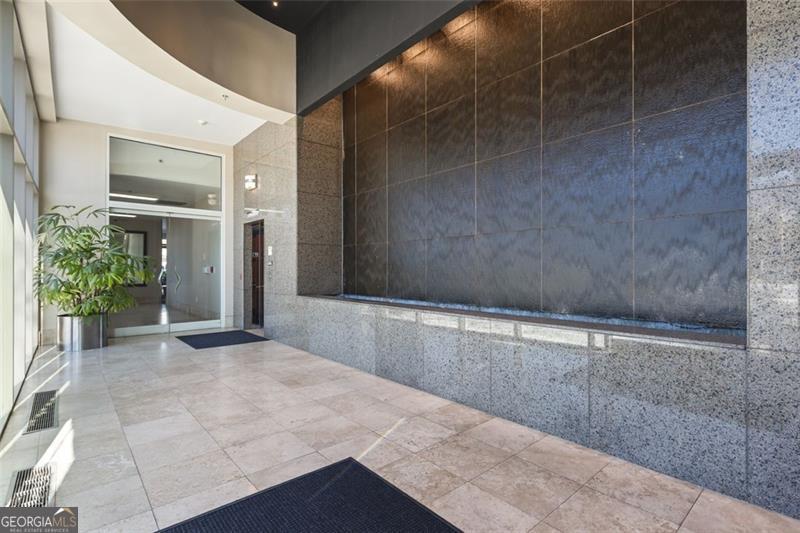 2881 Peachtree Road NE Atlanta GA 30305