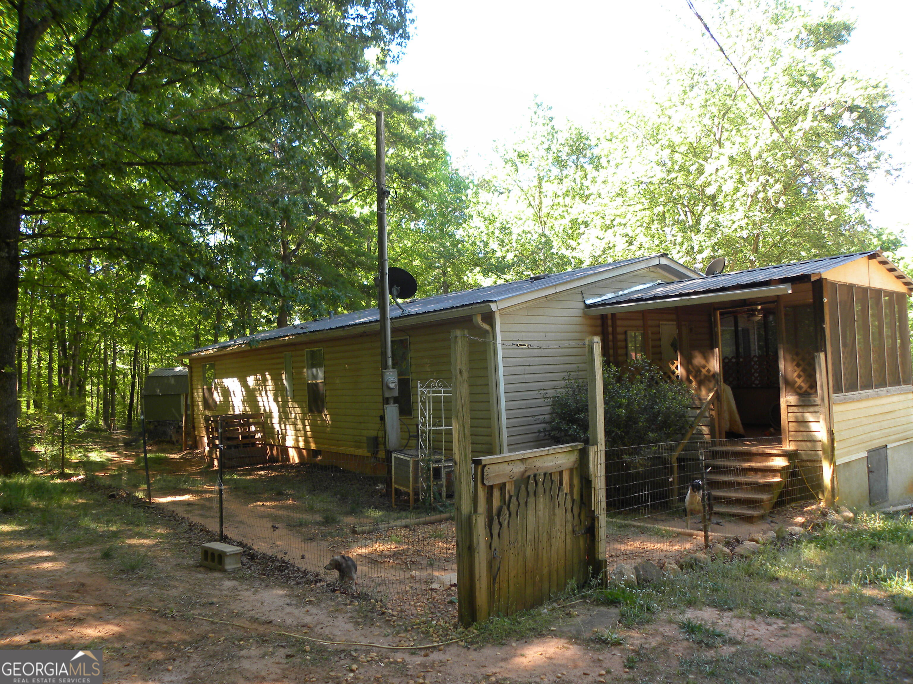 2627 Cole Road Carnesville GA 30521