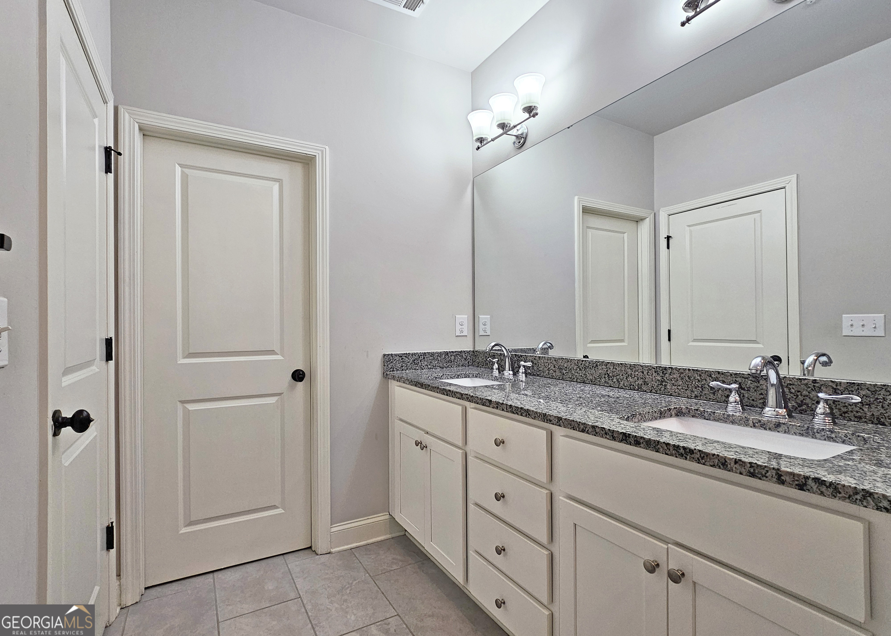 1212 Stone Castle Circle Smyrna GA 30080