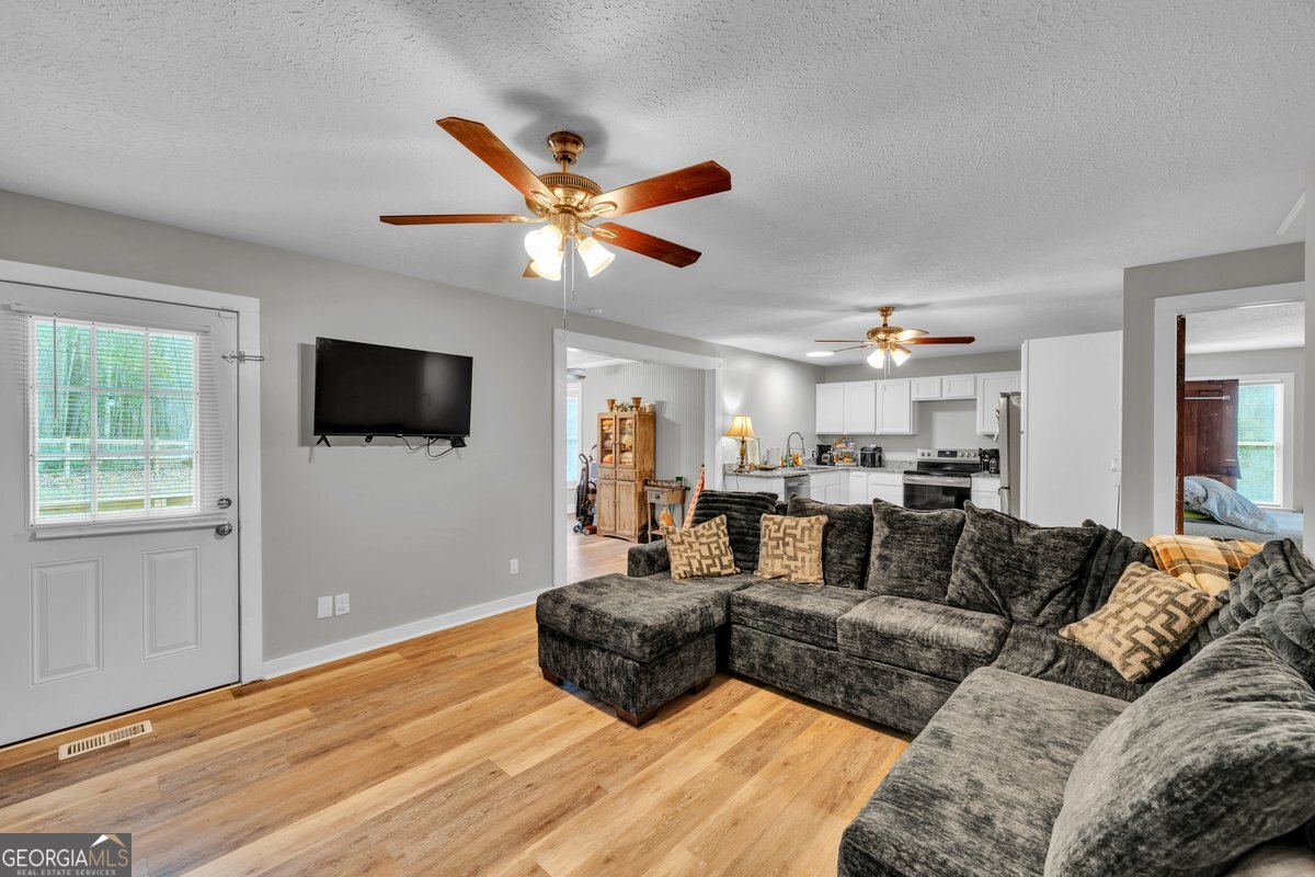 418 Flintside Drive Cobb GA 31735