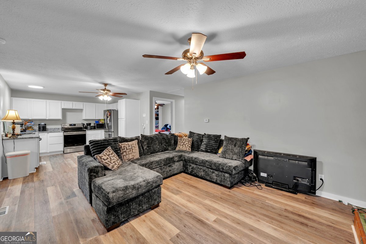 418 Flintside Drive Cobb GA 31735