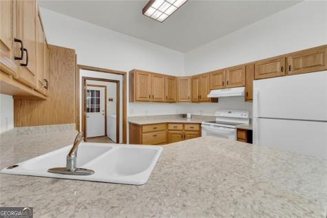 160 Quail Ridge Drive Cleveland GA 30528
