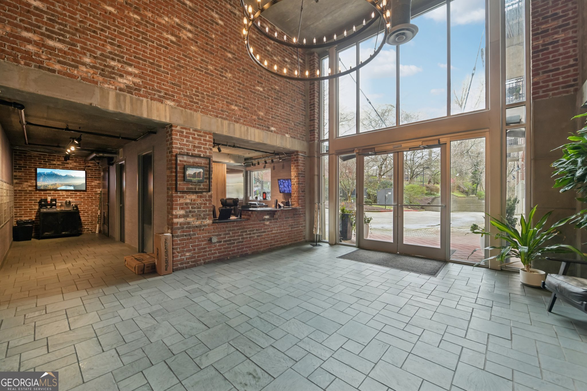 3235 Roswell Road NE Atlanta GA 30305