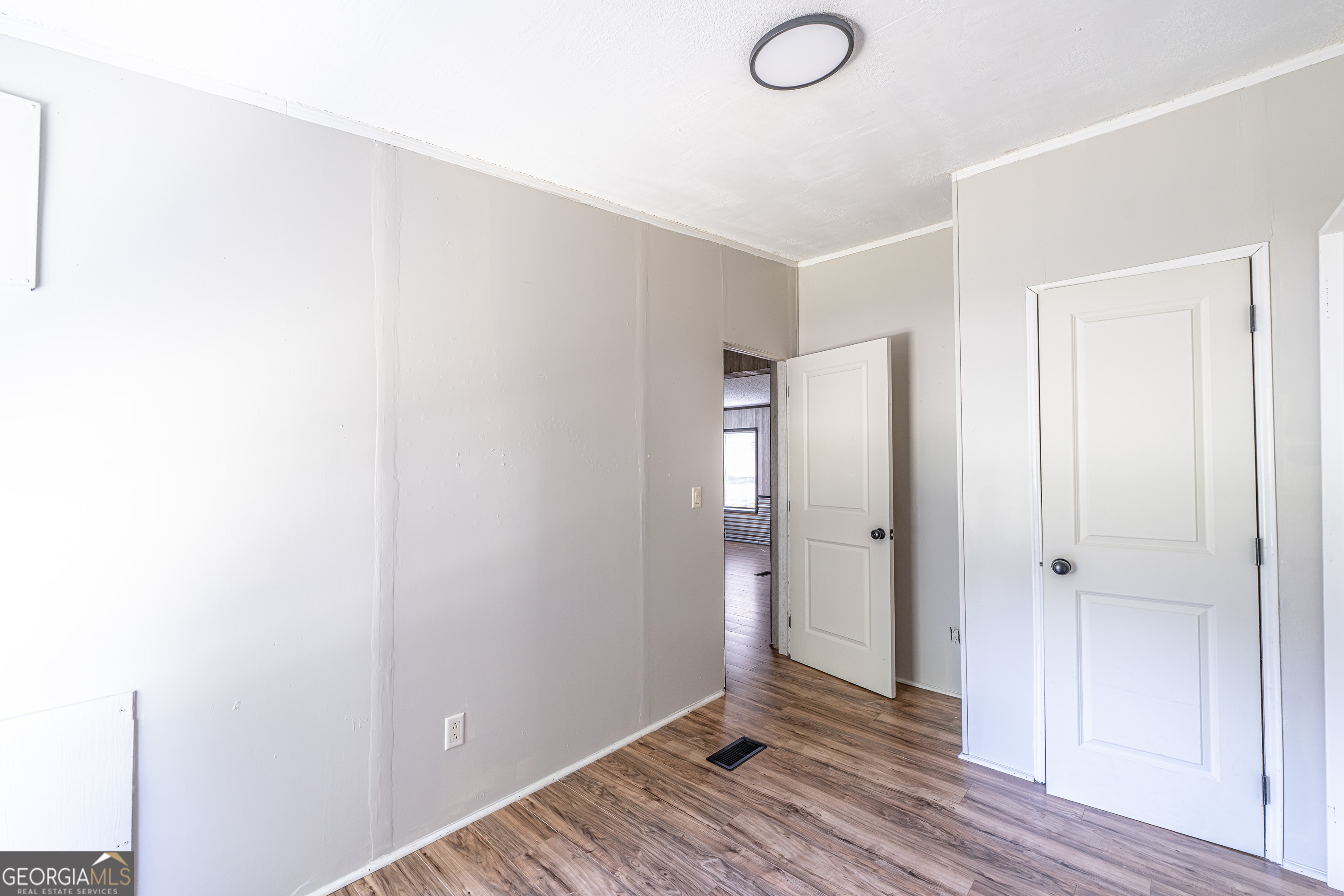 71 Kirk Road NW White GA 30184
