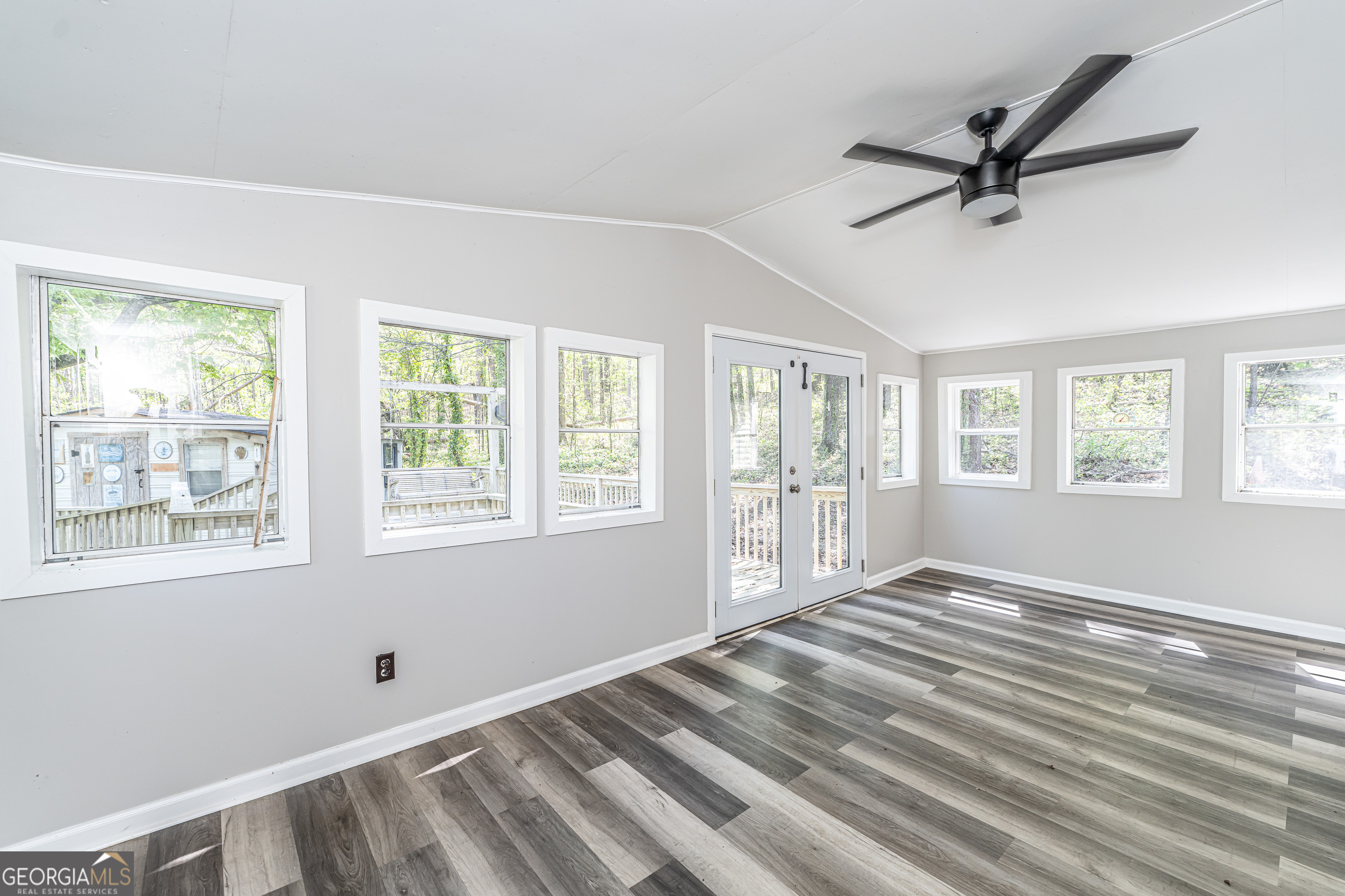 71 Kirk Road NW White GA 30184