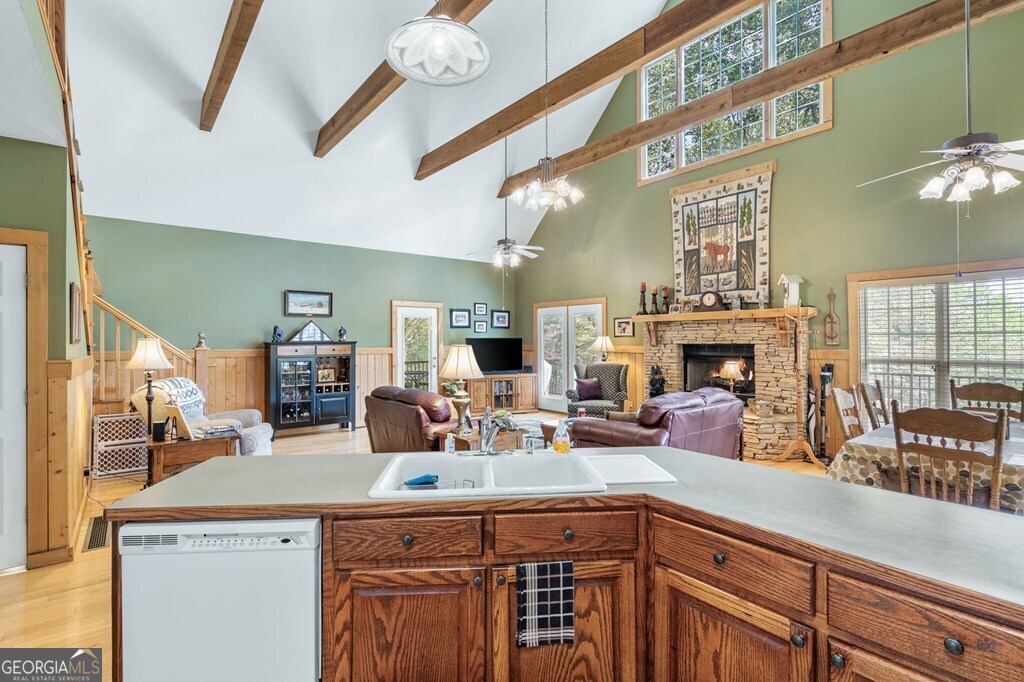 82 Hebron Way Young Harris GA 30582