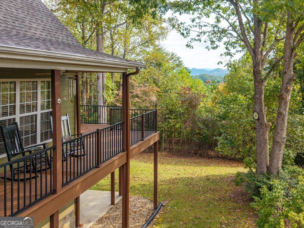 82 Hebron Way Young Harris GA 30582