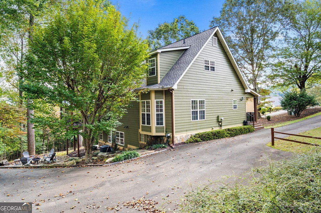 82 Hebron Way Young Harris GA 30582