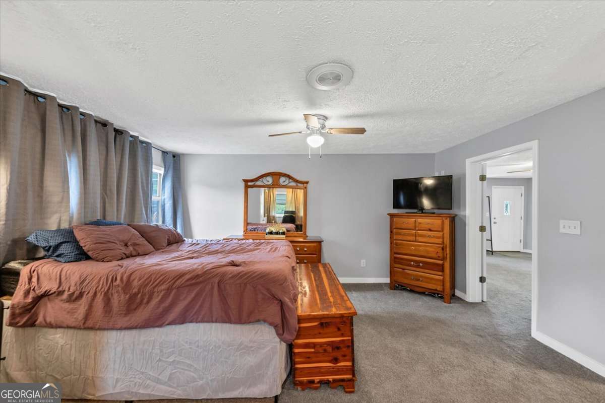 6071 N Main Street SE Acworth GA 30101