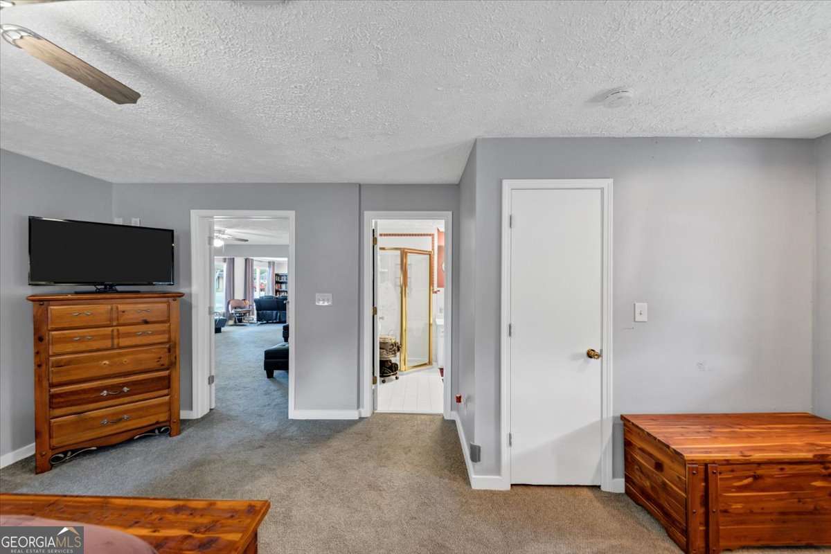 6071 N Main Street SE Acworth GA 30101