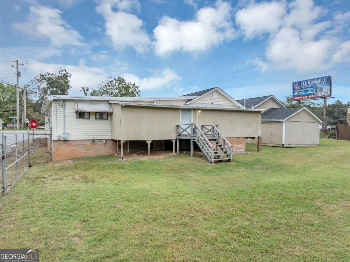 6071 N Main Street SE Acworth GA 30101