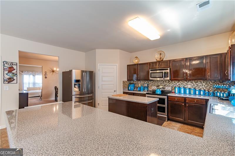 2764 Feldspar Way Riverdale GA 30296