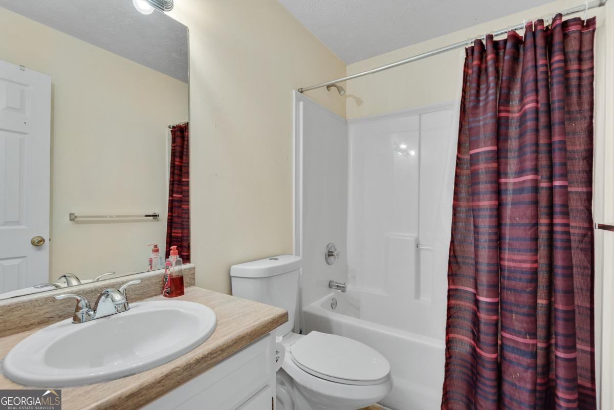 1174 Drawbridge Drive Riverdale GA 30296