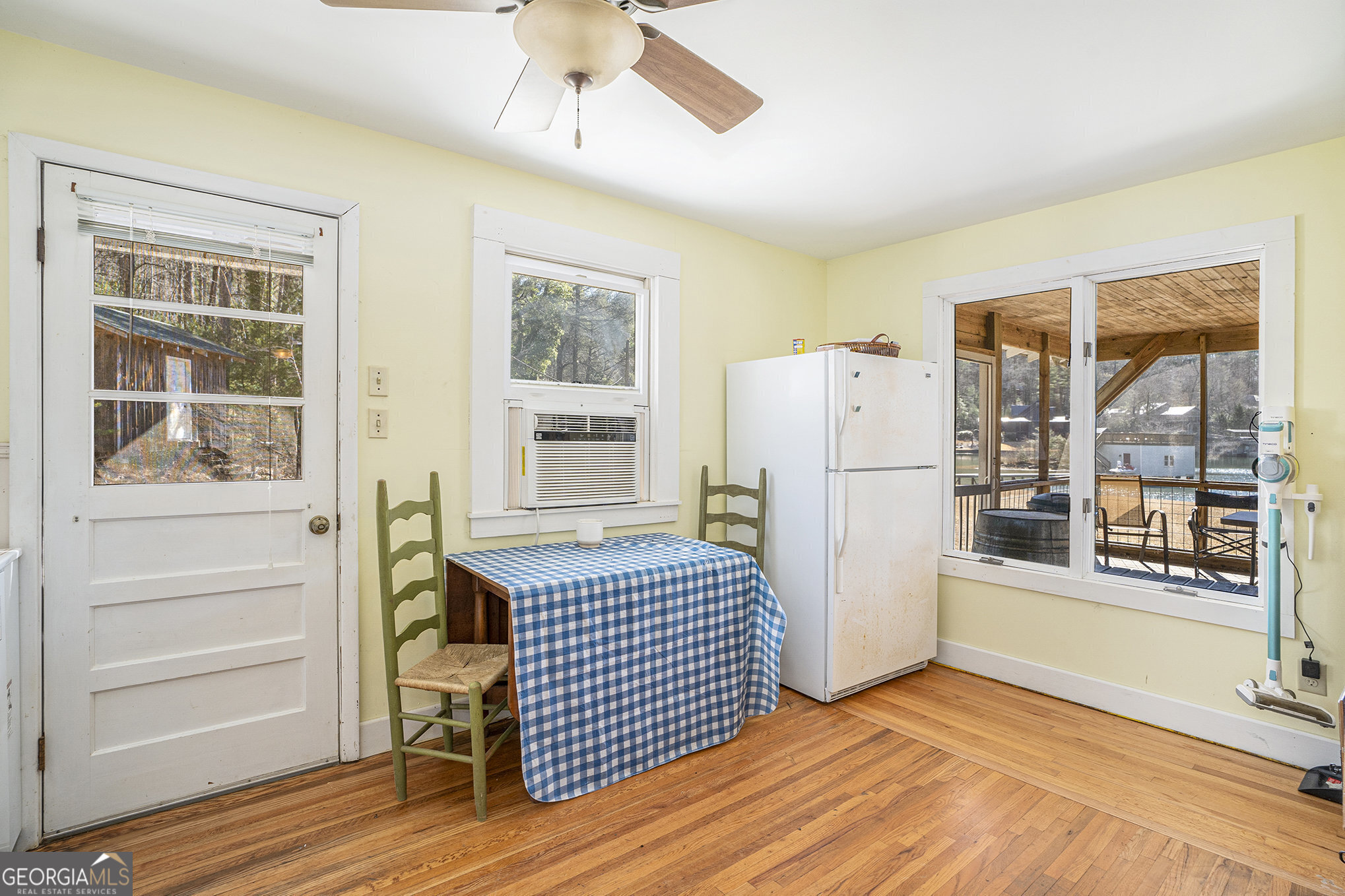 5622 Murray Cove Road Tiger GA 30576