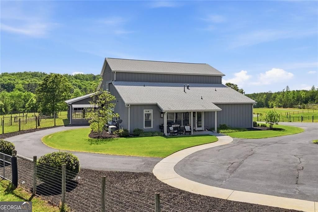 445 E Valley Road NE Rydal GA 30171