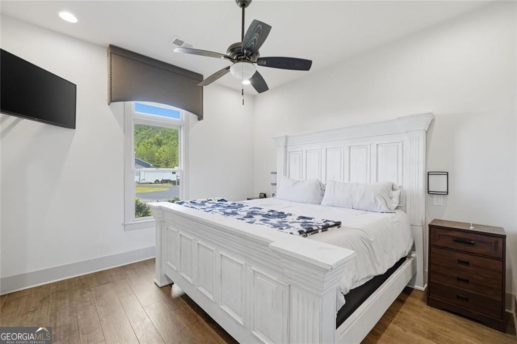 445 E Valley Road NE Rydal GA 30171
