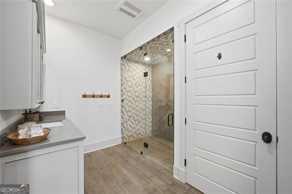 445 E Valley Road NE Rydal GA 30171