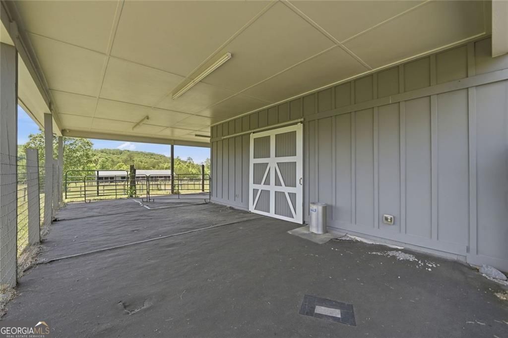 445 E Valley Road NE Rydal GA 30171