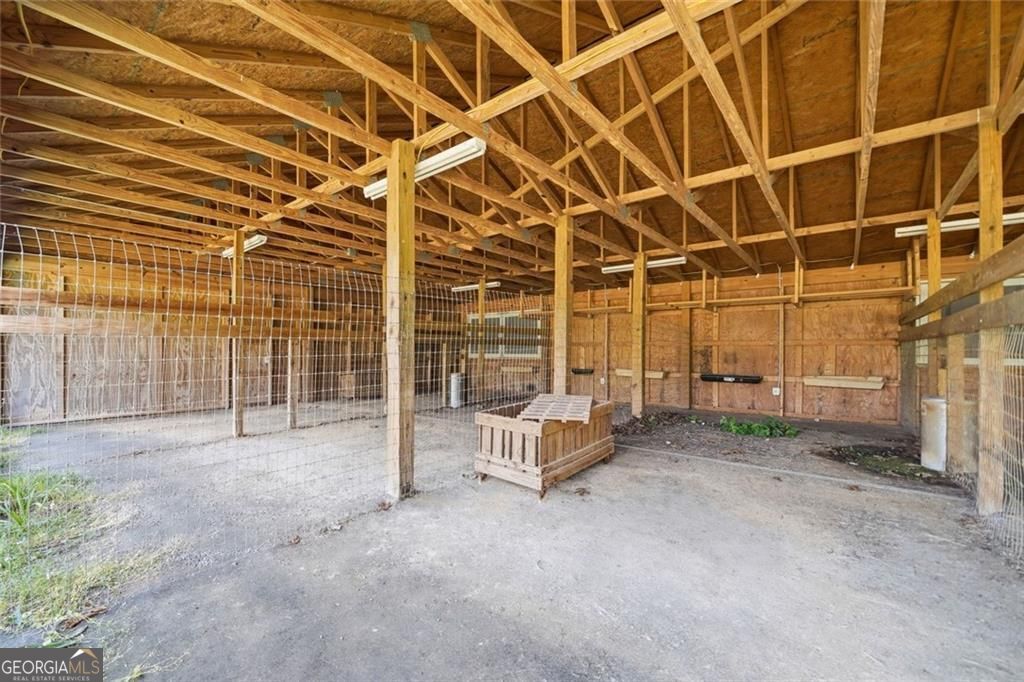445 E Valley Road NE Rydal GA 30171