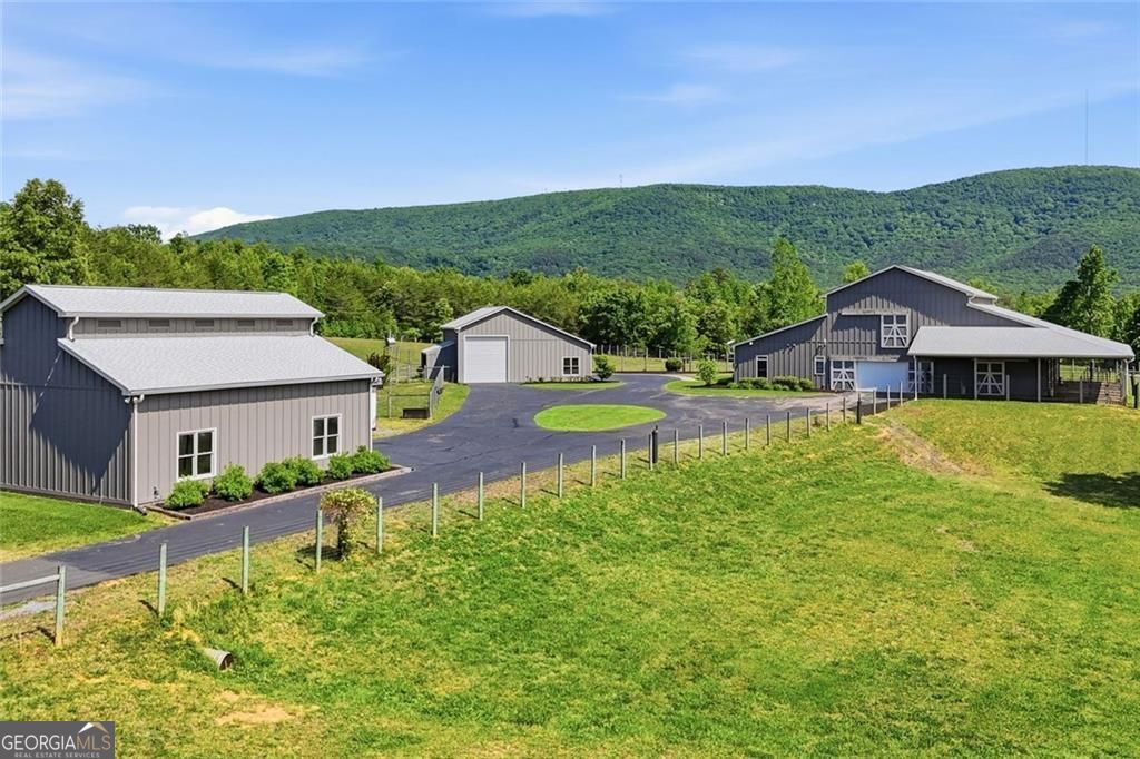 445 E Valley Road NE Rydal GA 30171