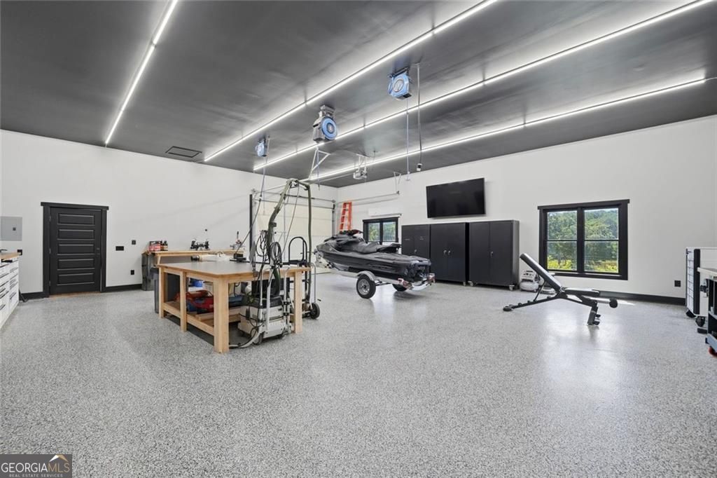445 E Valley Road NE Rydal GA 30171