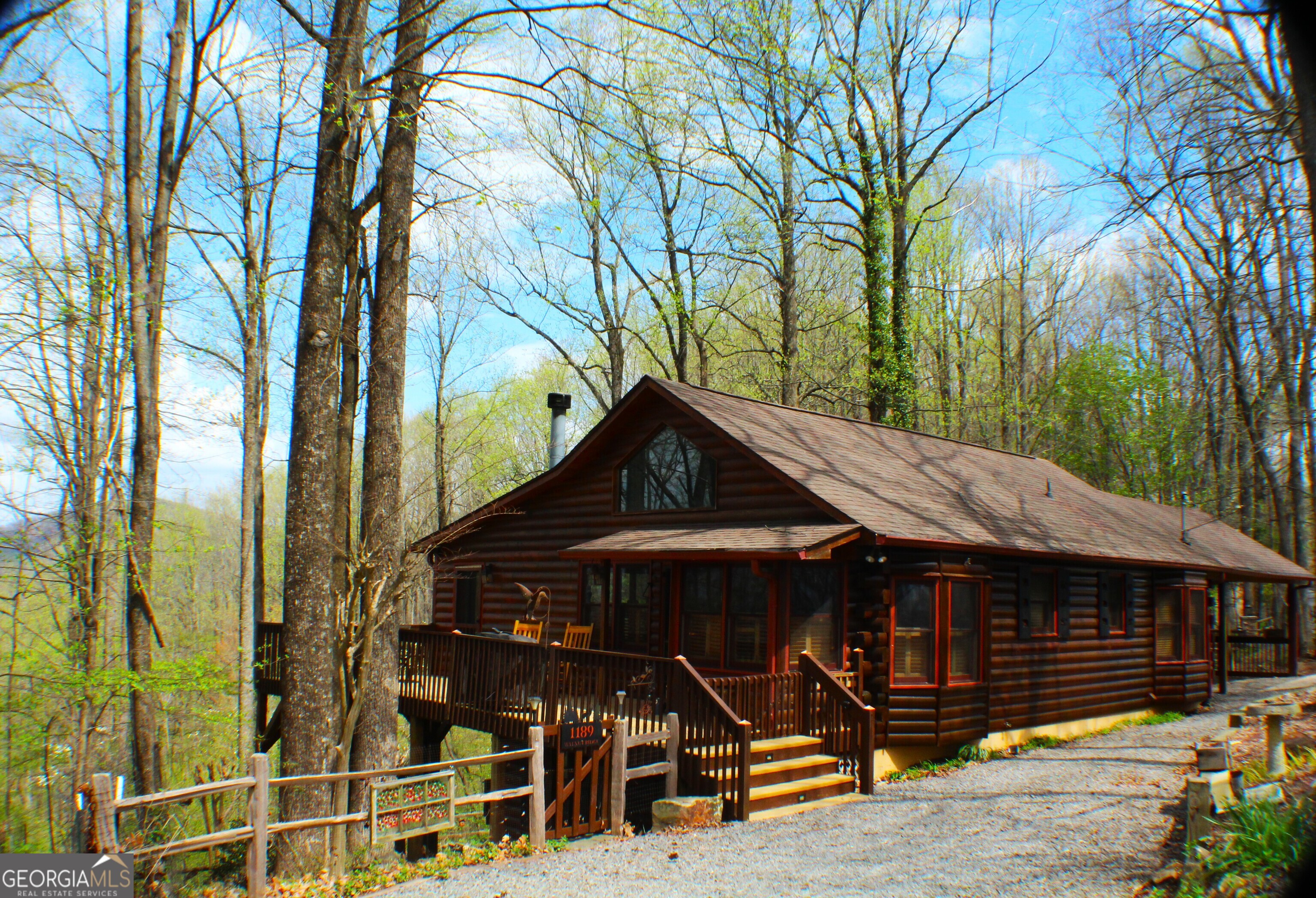 1189 Walnut Ridge Ellijay GA 30536