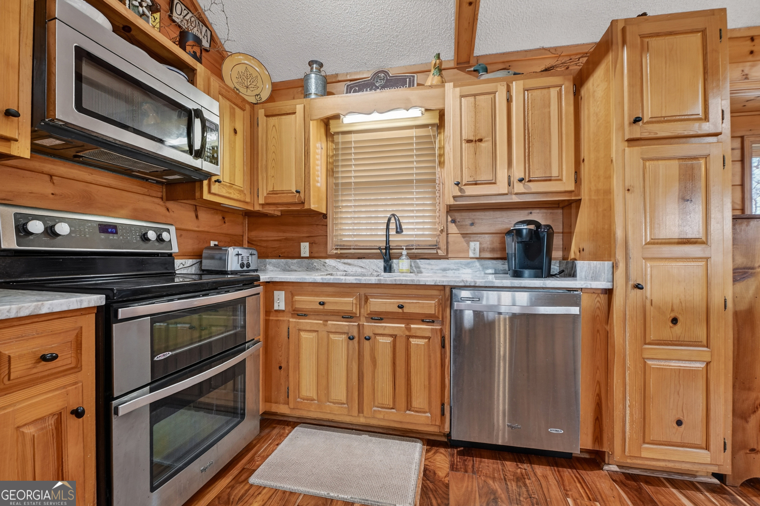 1189 Walnut Ridge Ellijay GA 30536
