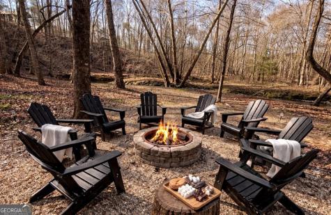 346 Rusty Lady Lane Ellijay GA 30536