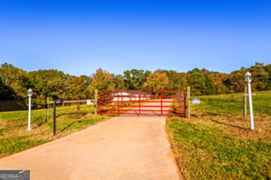 173 Deer Creek Farm Road Hartwell GA 30643