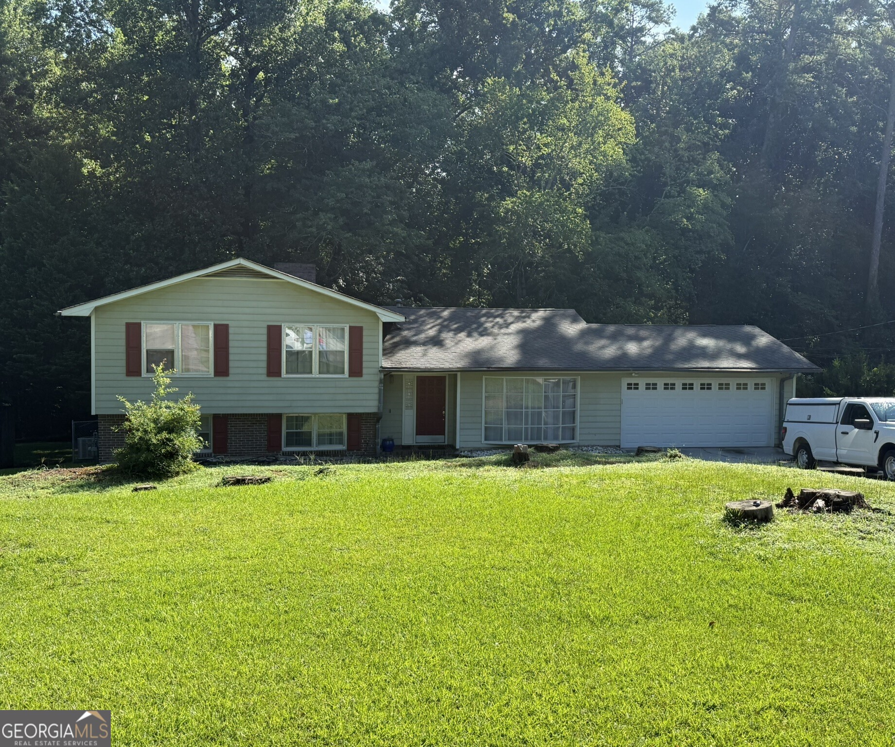 1966 Kensington High Street SW Lilburn GA 30047