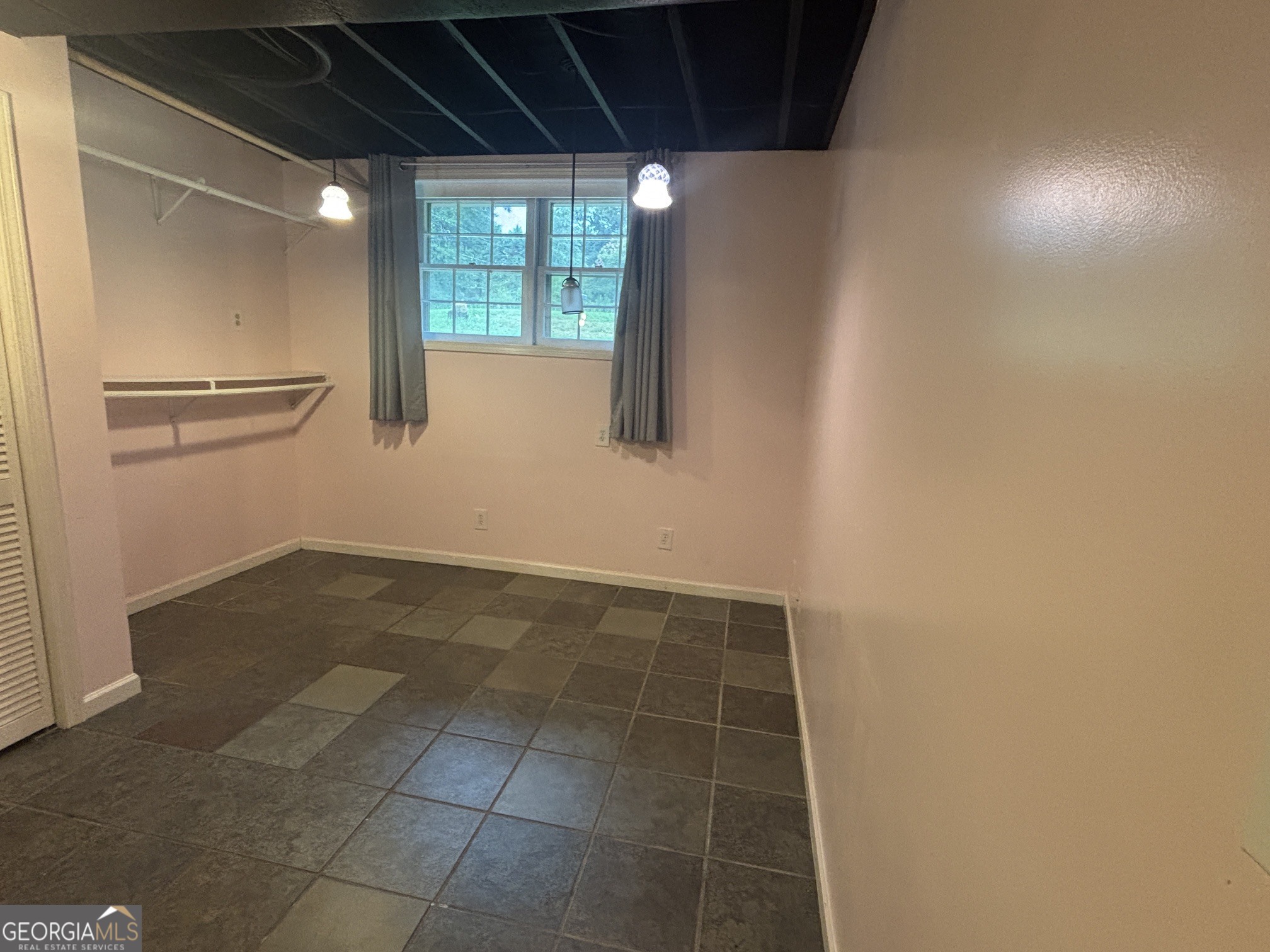 1966 Kensington High Street SW Lilburn GA 30047