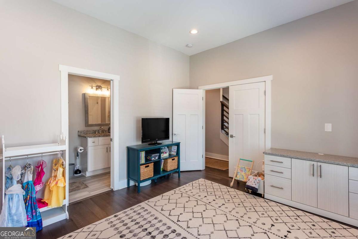 1960 Nash Avenue SE Atlanta GA 30316