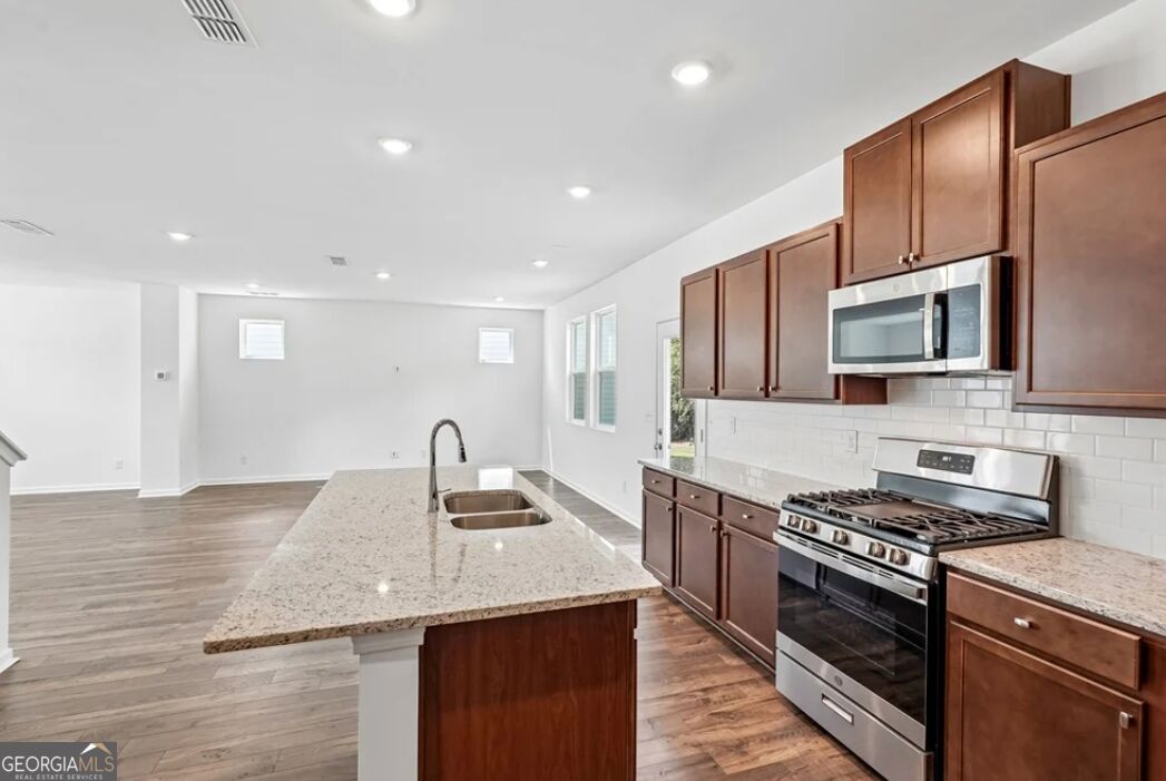 225 Groveton Court Euharlee GA 30145