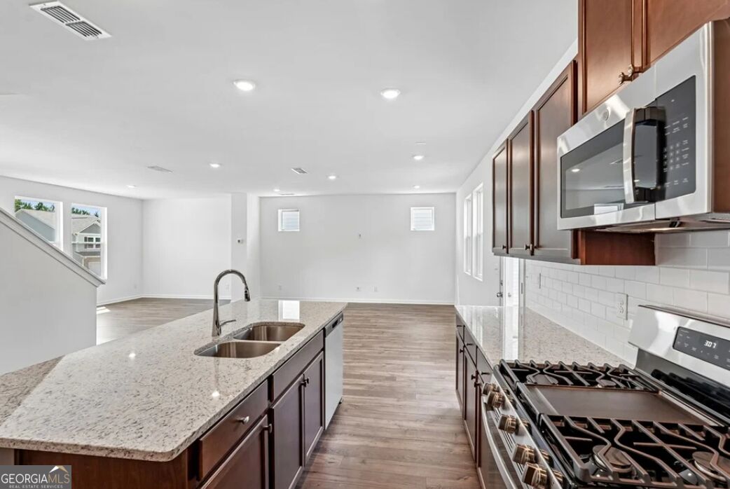 225 Groveton Court Euharlee GA 30145