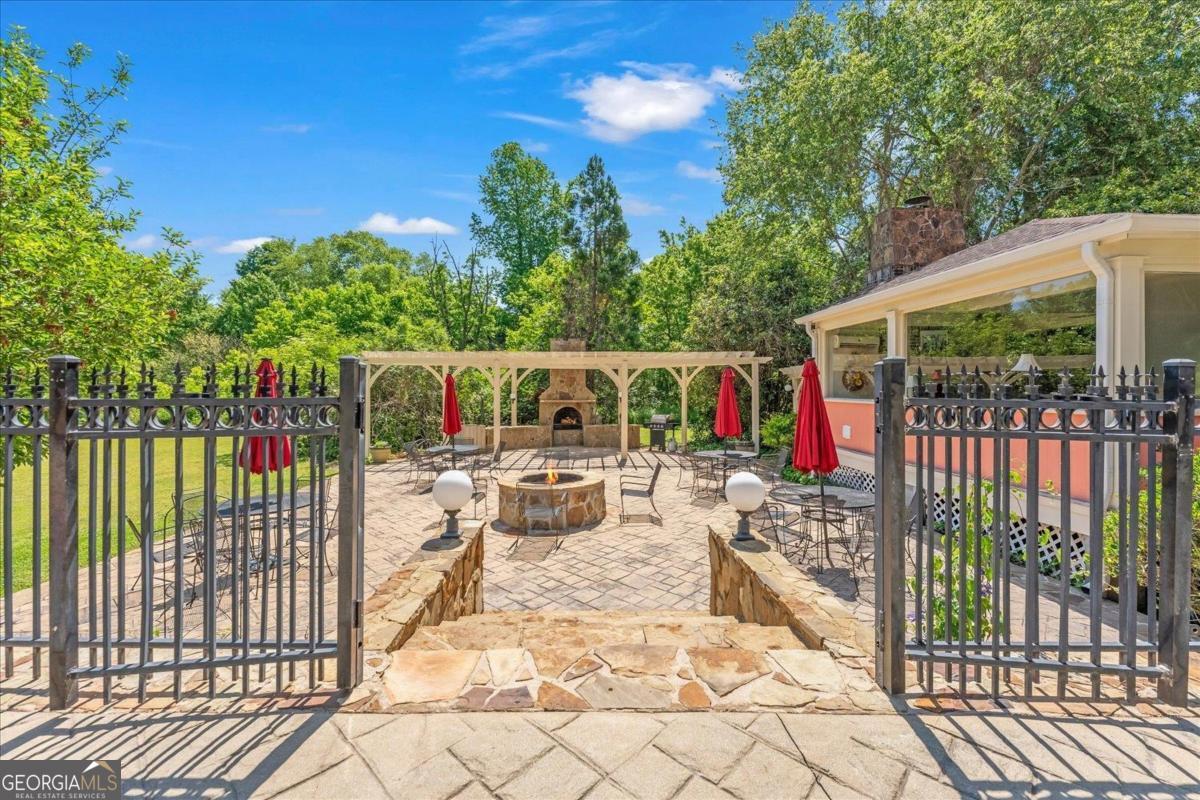 1741 Indian Woods Drive Greensboro GA 30642