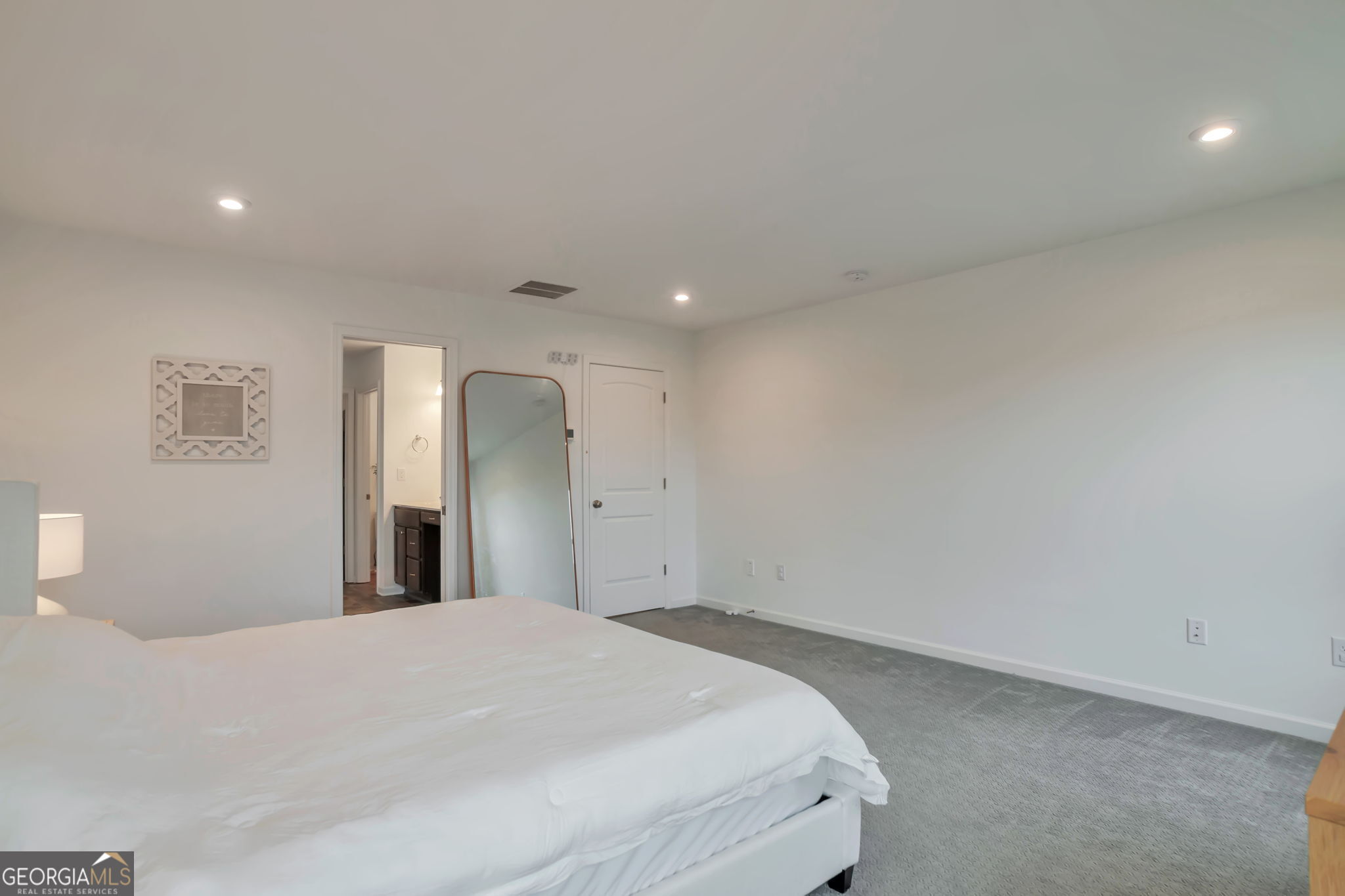 1106 Michigan Circle Hoschton GA 30548