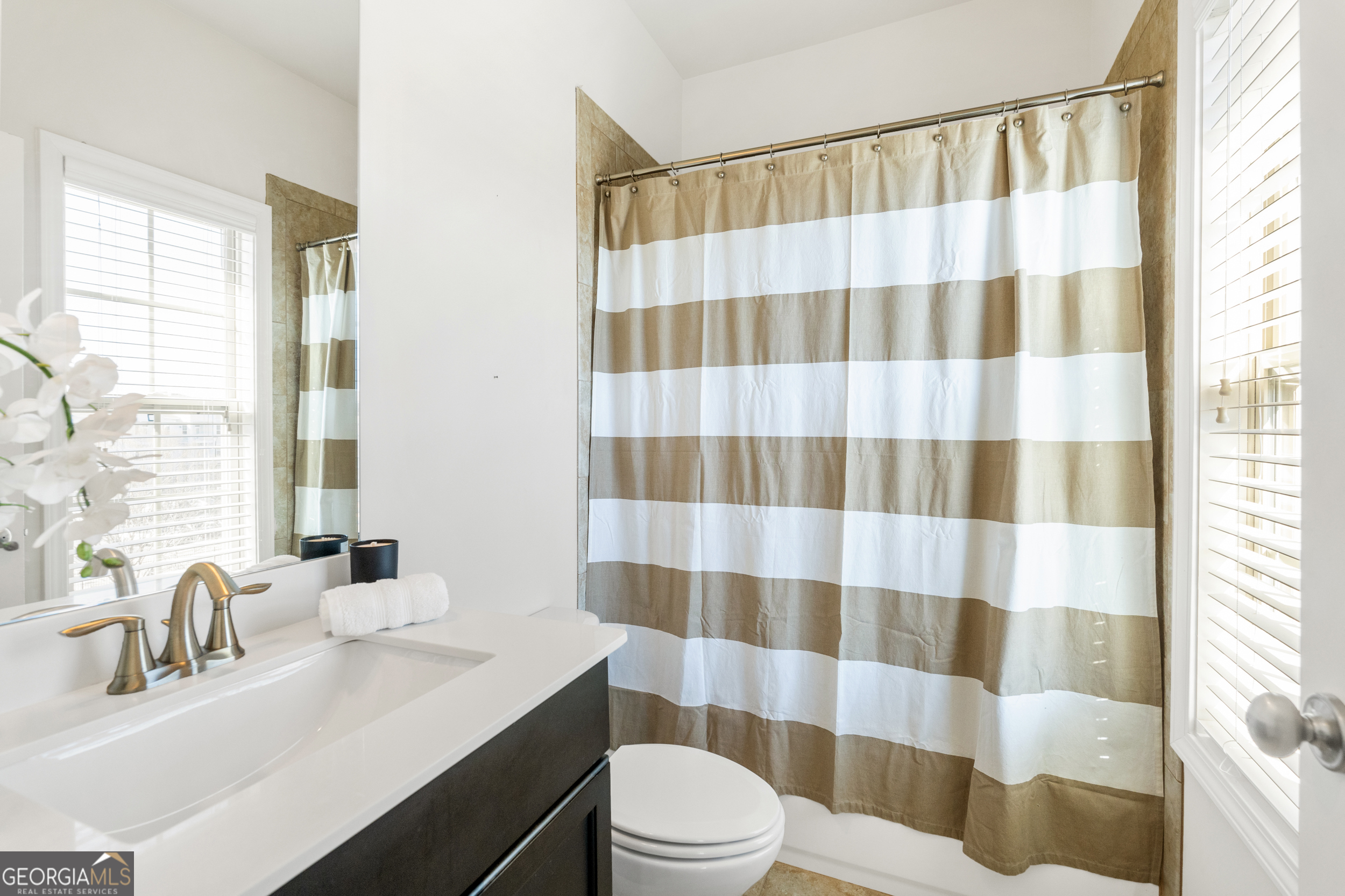 1002 Township Square Alpharetta GA 30022