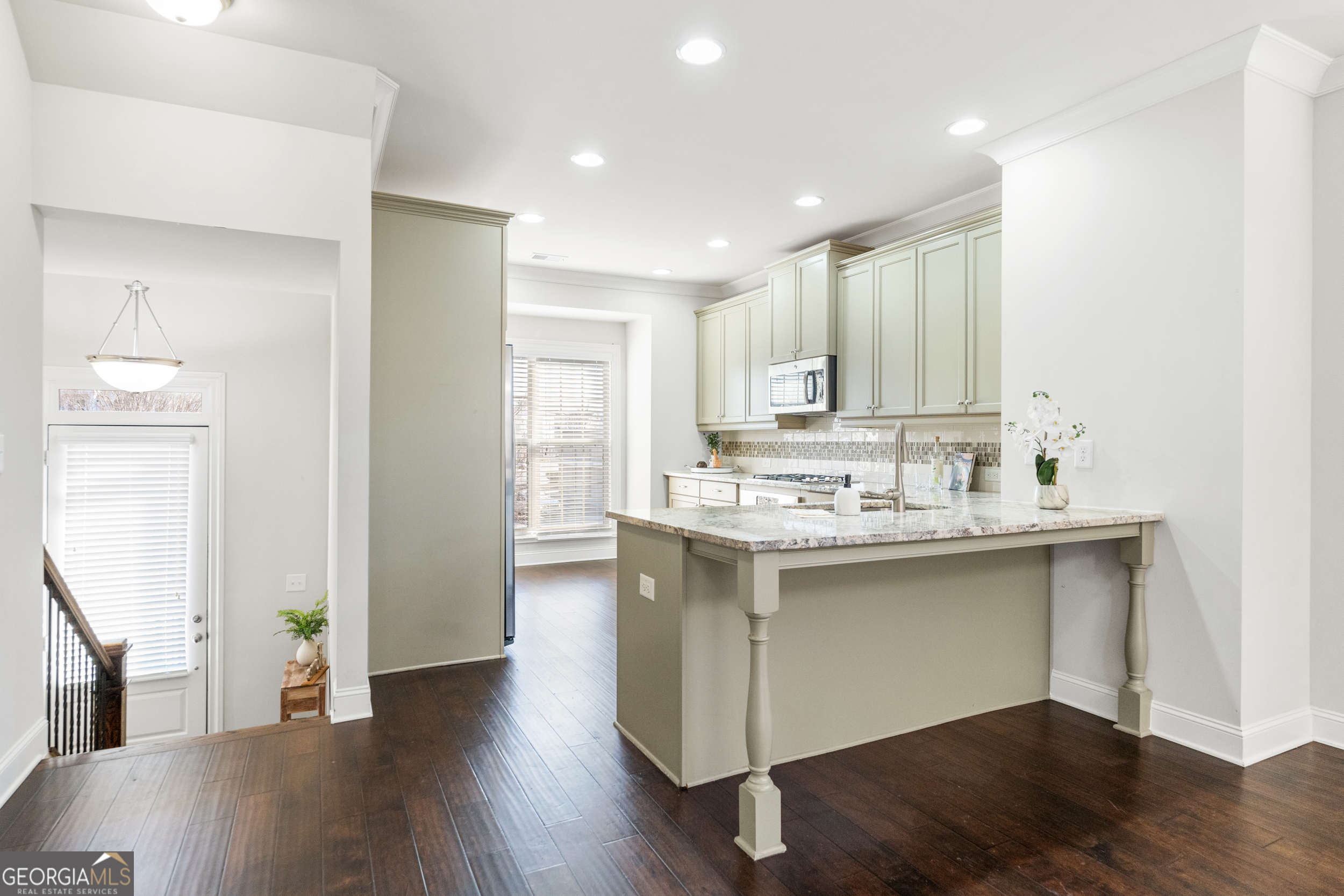 1002 Township Square Alpharetta GA 30022
