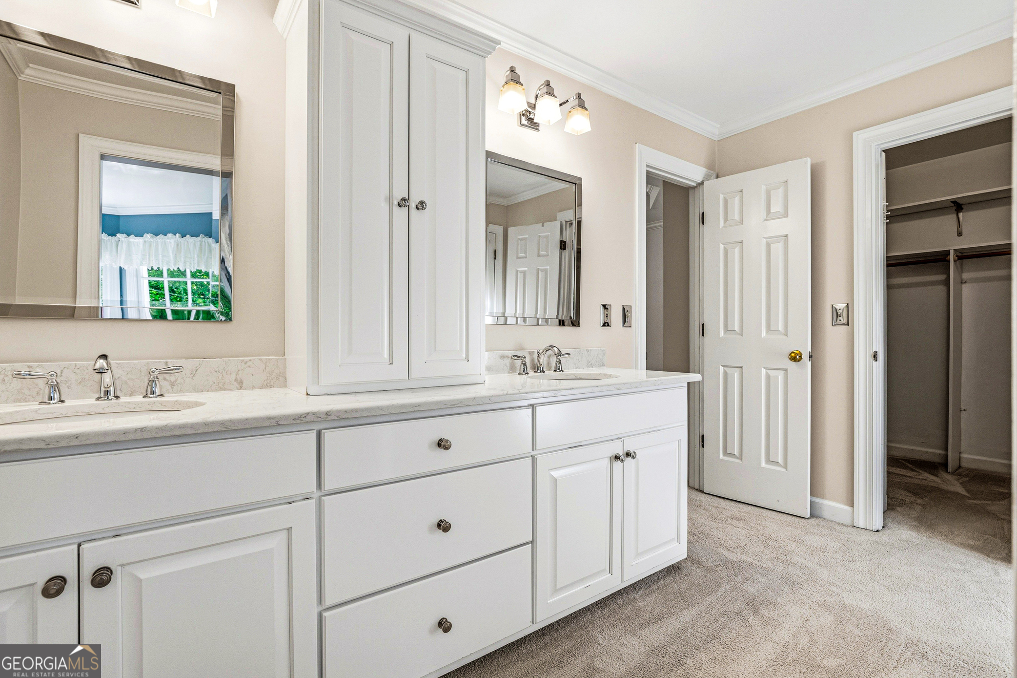 1664 Holly Lake Circle Snellville GA 30078